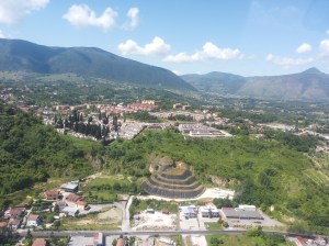 la discarica sotto il cimitero