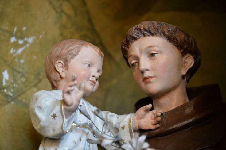 poertschach_pfarrkirche_hl_johannes_d_t_re_seitenaltar_hl_antonius_von_padua_ausschnitt_17092014_875_1528737597